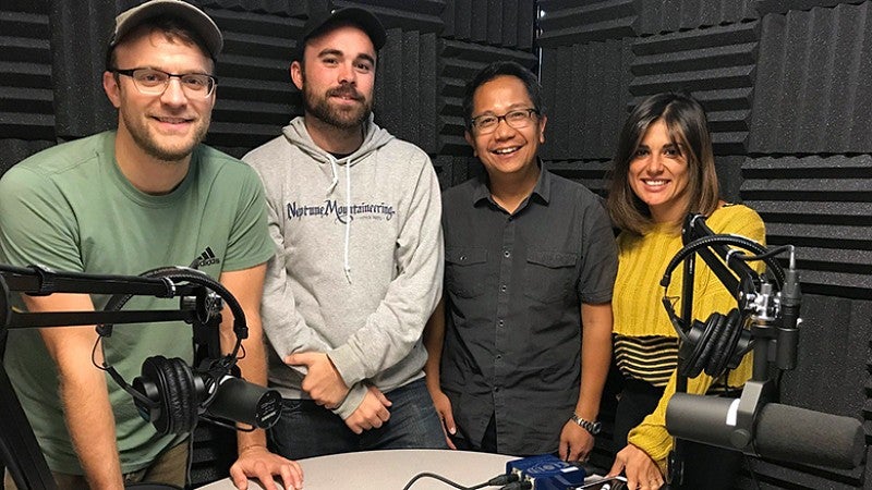 Andrew DeVigal and Multimedia Journalism Master’s students produce Listeners podcast