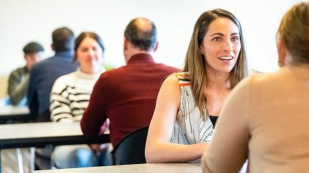 strategic communication master's students at the university of oregon school of journalism and communication meet with members of the strategic communication leadership network